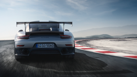 Porsche-911-GT2-RS-4.jpg